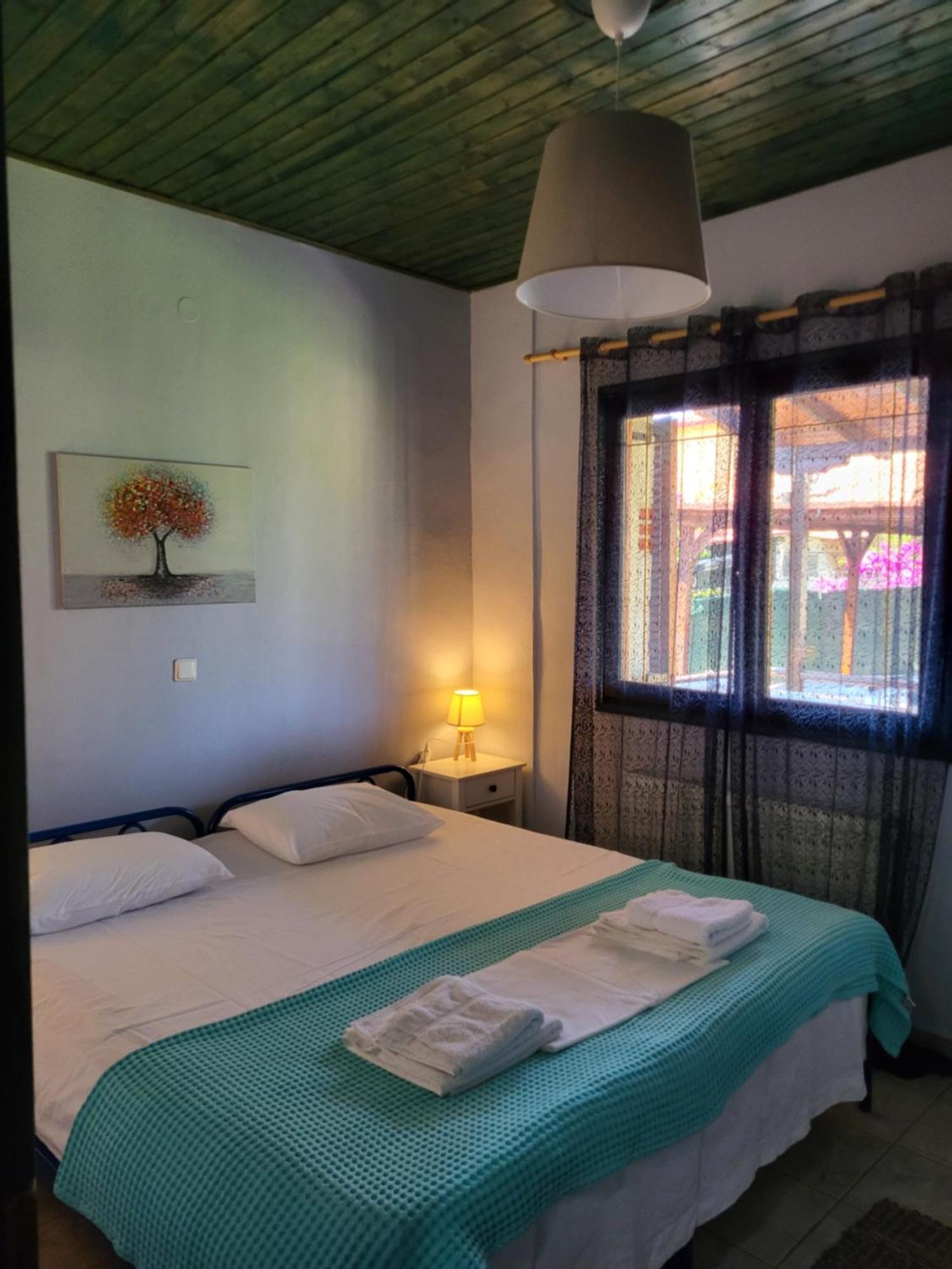 Villa Trifon By Rentalspro Services -Nea Potidea Halkidiki Екстер'єр фото