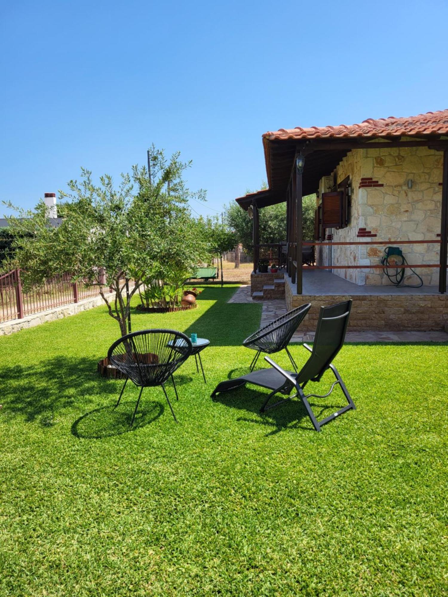 Villa Trifon By Rentalspro Services -Nea Potidea Halkidiki Екстер'єр фото