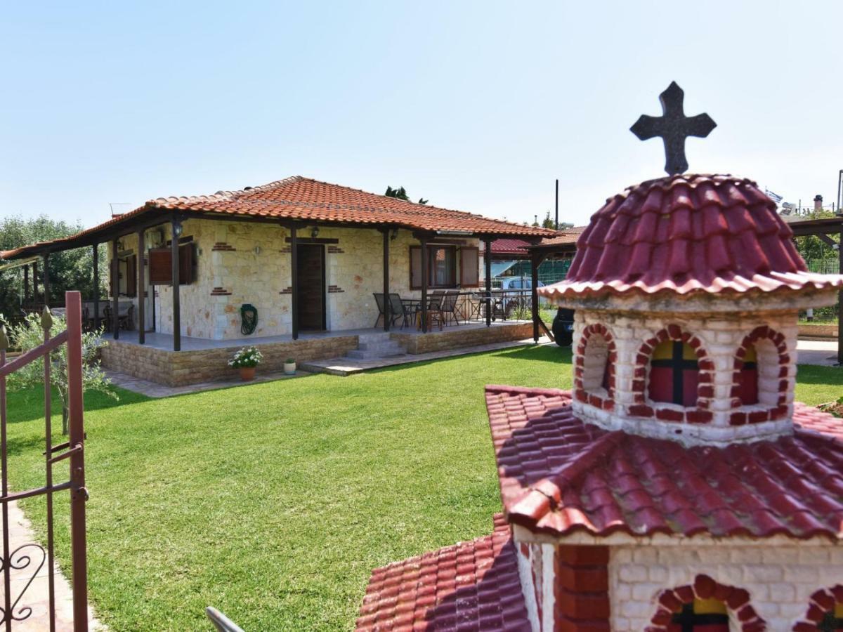 Villa Trifon By Rentalspro Services -Nea Potidea Halkidiki Екстер'єр фото