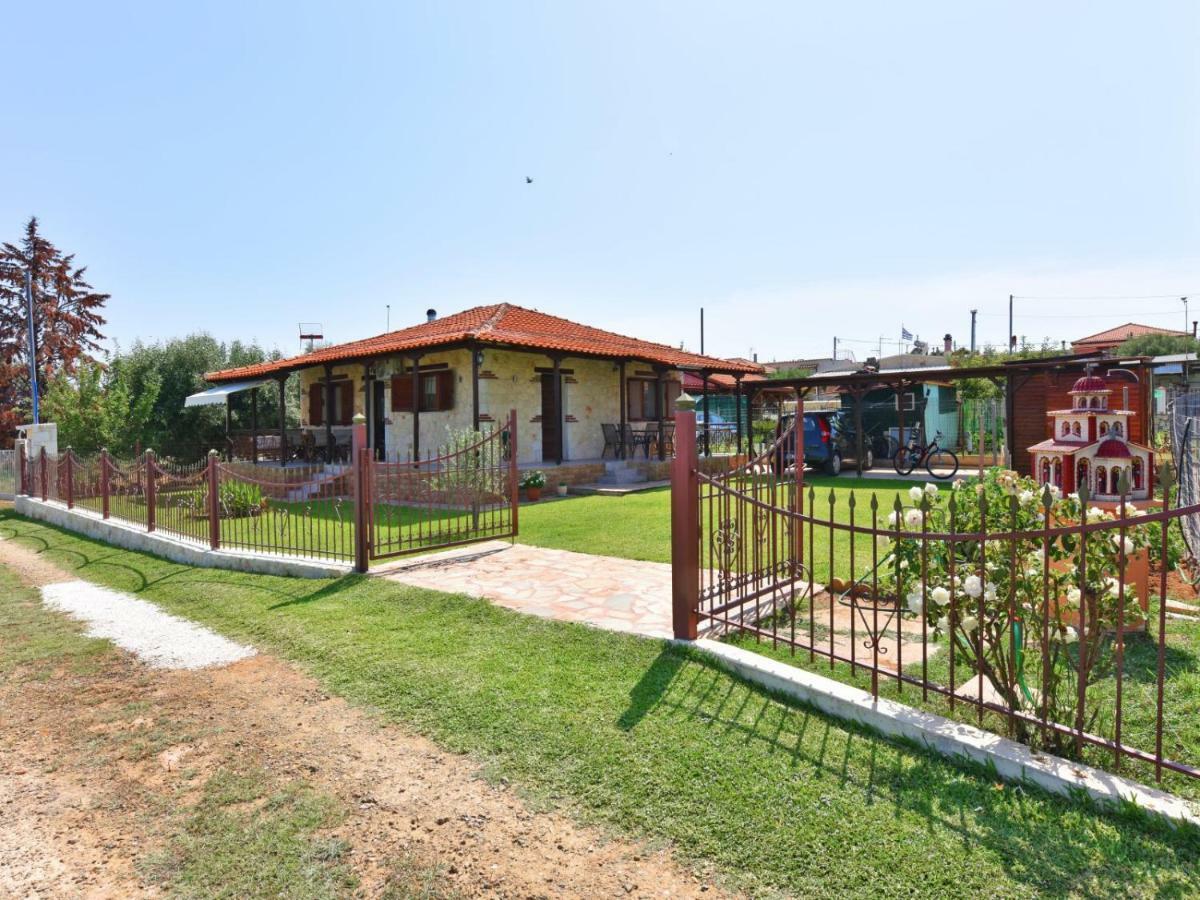 Villa Trifon By Rentalspro Services -Nea Potidea Halkidiki Екстер'єр фото