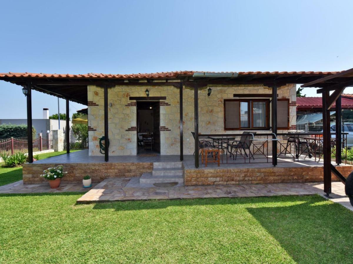 Villa Trifon By Rentalspro Services -Nea Potidea Halkidiki Екстер'єр фото