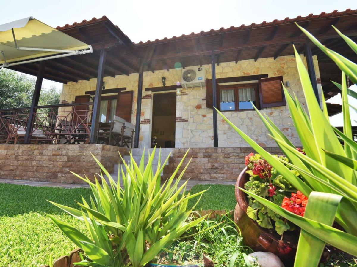 Villa Trifon By Rentalspro Services -Nea Potidea Halkidiki Екстер'єр фото
