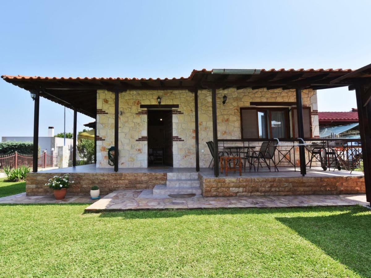 Villa Trifon By Rentalspro Services -Nea Potidea Halkidiki Екстер'єр фото