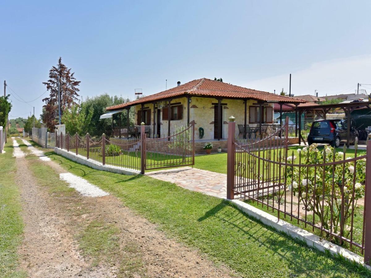 Villa Trifon By Rentalspro Services -Nea Potidea Halkidiki Екстер'єр фото