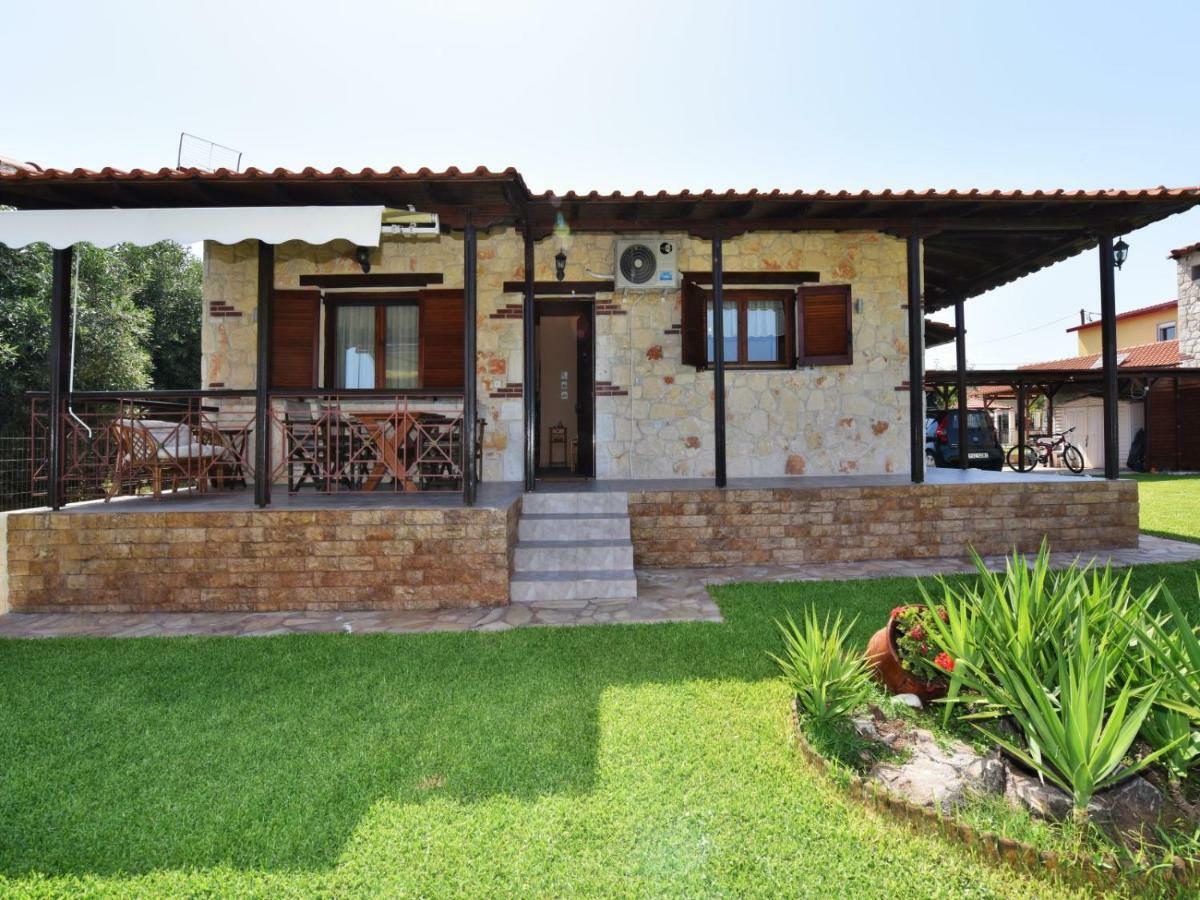 Villa Trifon By Rentalspro Services -Nea Potidea Halkidiki Екстер'єр фото